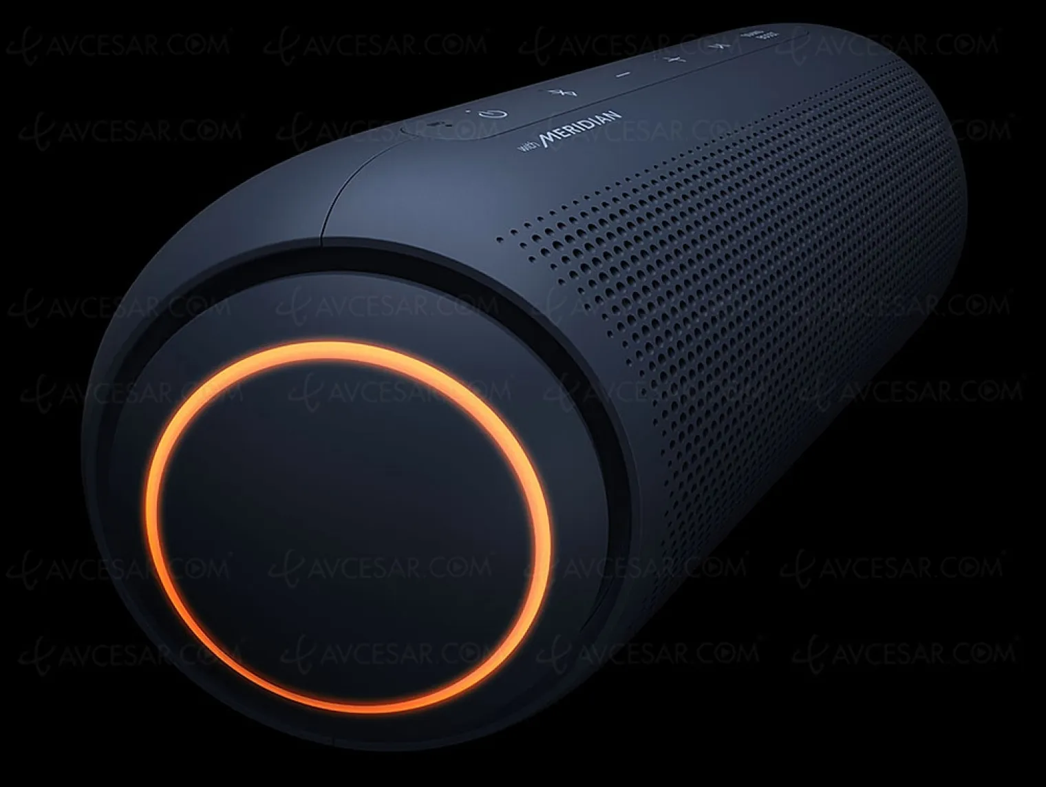 lg-xboom-go-pl7-enceinte-bluetooth-nomade-stereo-etanche-et-technologie-meridian