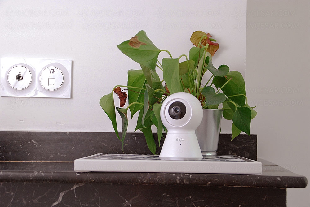 Konyks Camini Max, caméra de surveillance sans‑fil et&nbsp;motorisée