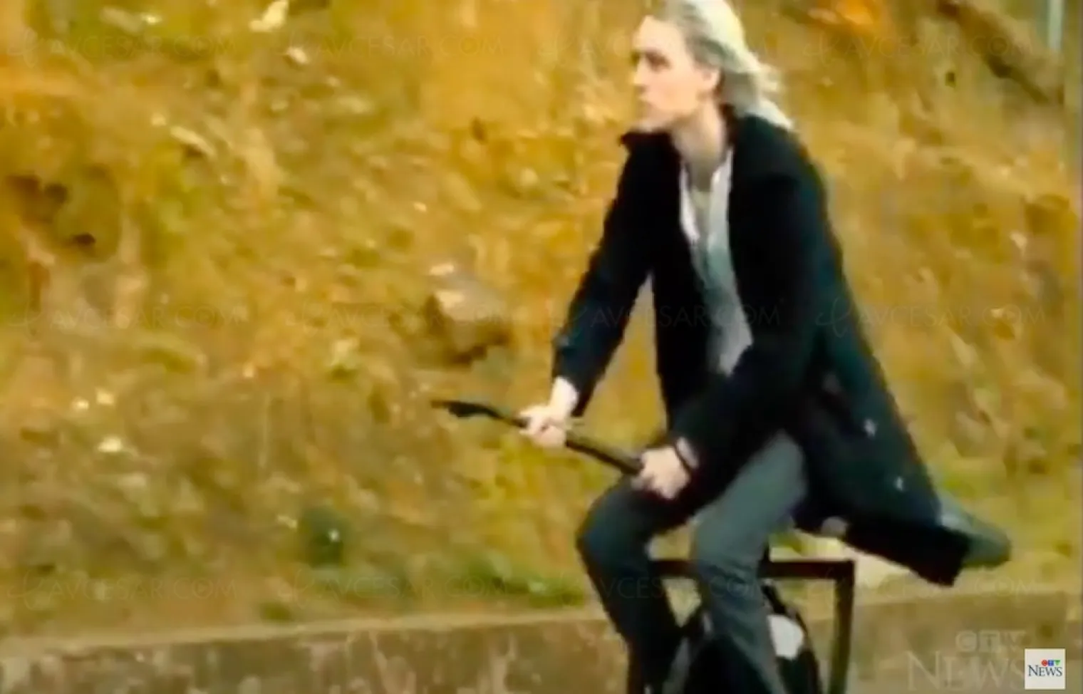 ils-ont-construit-le-balai-volant-d-harry-potter-sauf-qu-il-roule