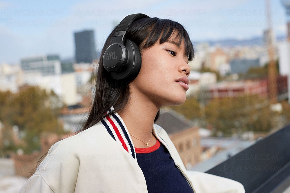 JBL Live 660NC, casque Bluetooth circumaural avec réducteur de bruit&nbsp;adaptatif
