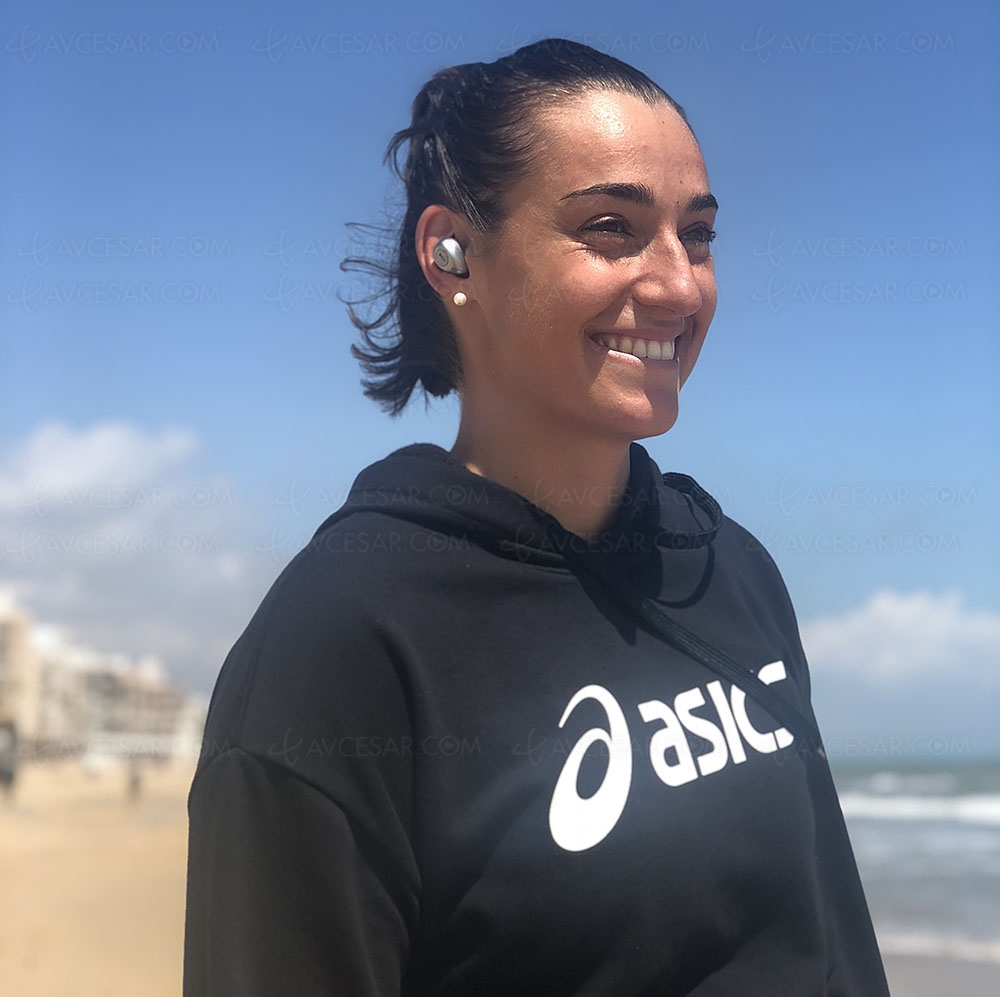 Caroline Garcia et&nbsp;Kef ensemble sur les courts&nbsp;de&nbsp;tennis