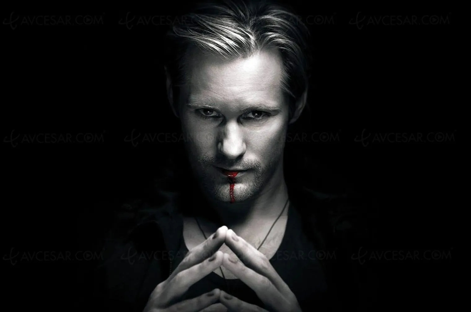 alexander-skarsgard-dans-succession-saison-3