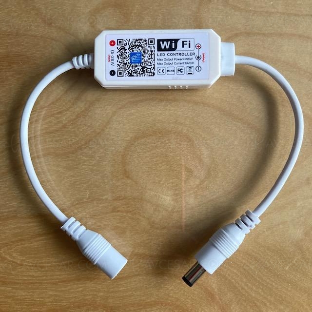 Bandeaux LED LX1 et The&nbsp;Medialight MK2&nbsp;Flex, contrôleur vocal et&nbsp;Wi‑Fi&nbsp;disponible