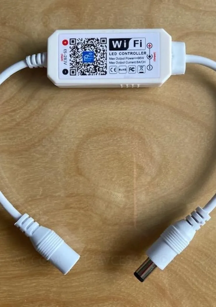 bandeaux-led-lx1-et-the-medialight-mk2-flex-controleur-vocal-et-wi-fi-disponible