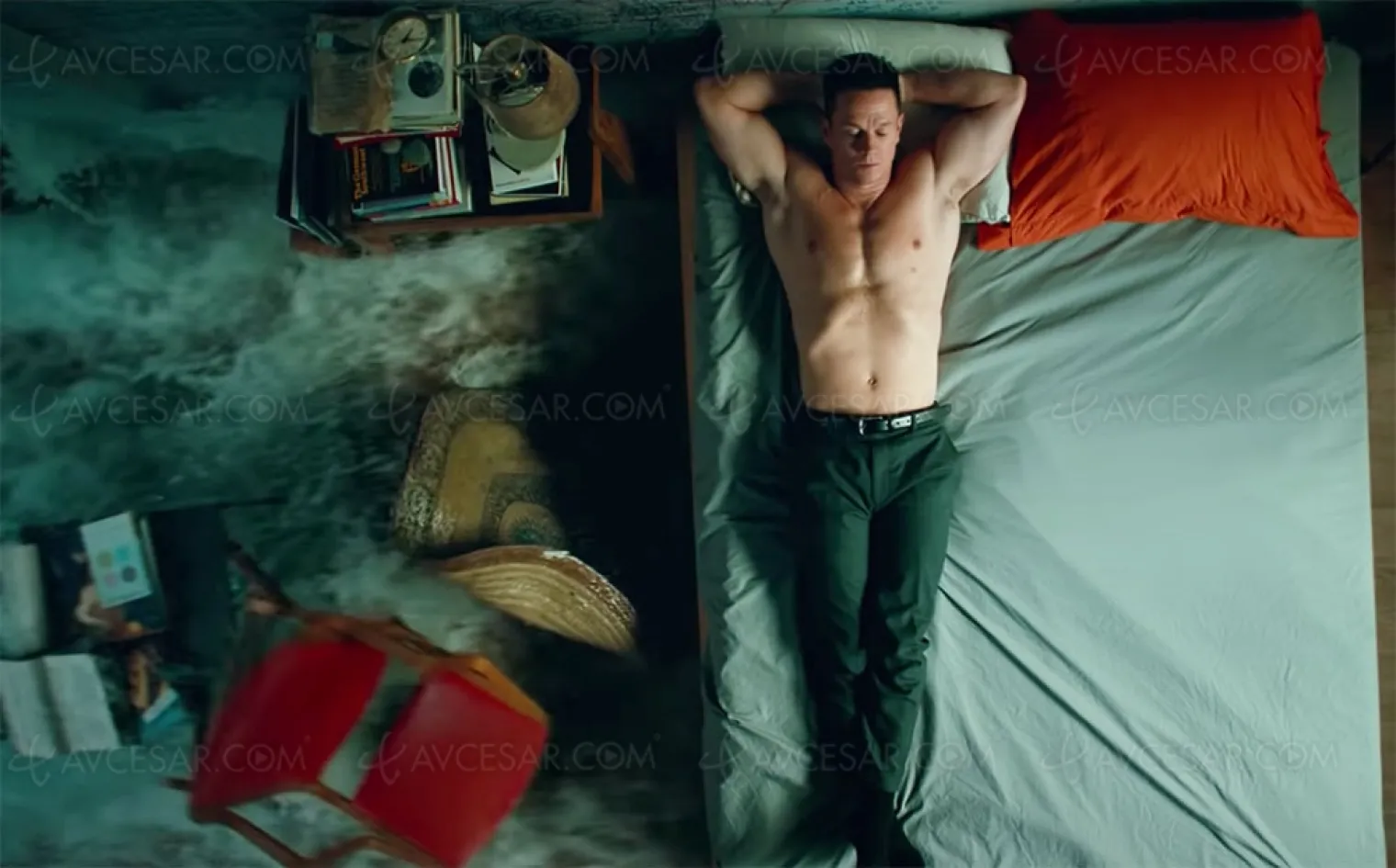 infinite-finalement-en-streaming-antoine-fuqua-et-mark-wahlberg-en-colere