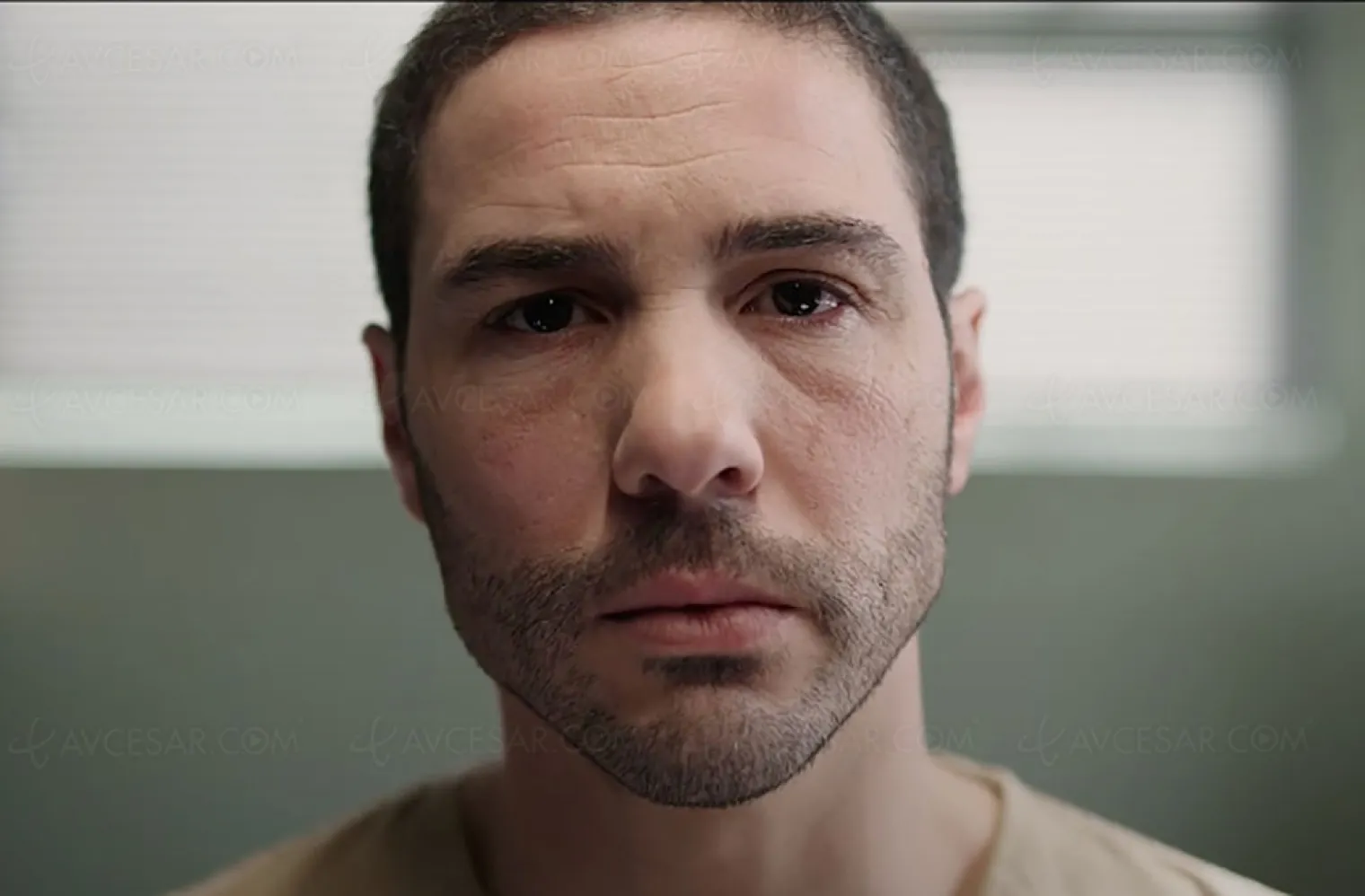 tahar-rahim-donnera-bientot-la-replique-a-anne-hathaway