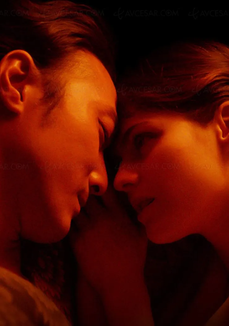 50-nuances-d-alexandra-daddario-dans-un-thriller-erotique-en-vod-fin-juillet