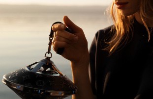 Louis Vuitton Horizon Light Up, enceinte Bluetooth&nbsp;de&nbsp;luxe