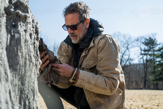 Jeffrey Dean Morgan dans La chapelle du Diable, produit par Sam Raimi