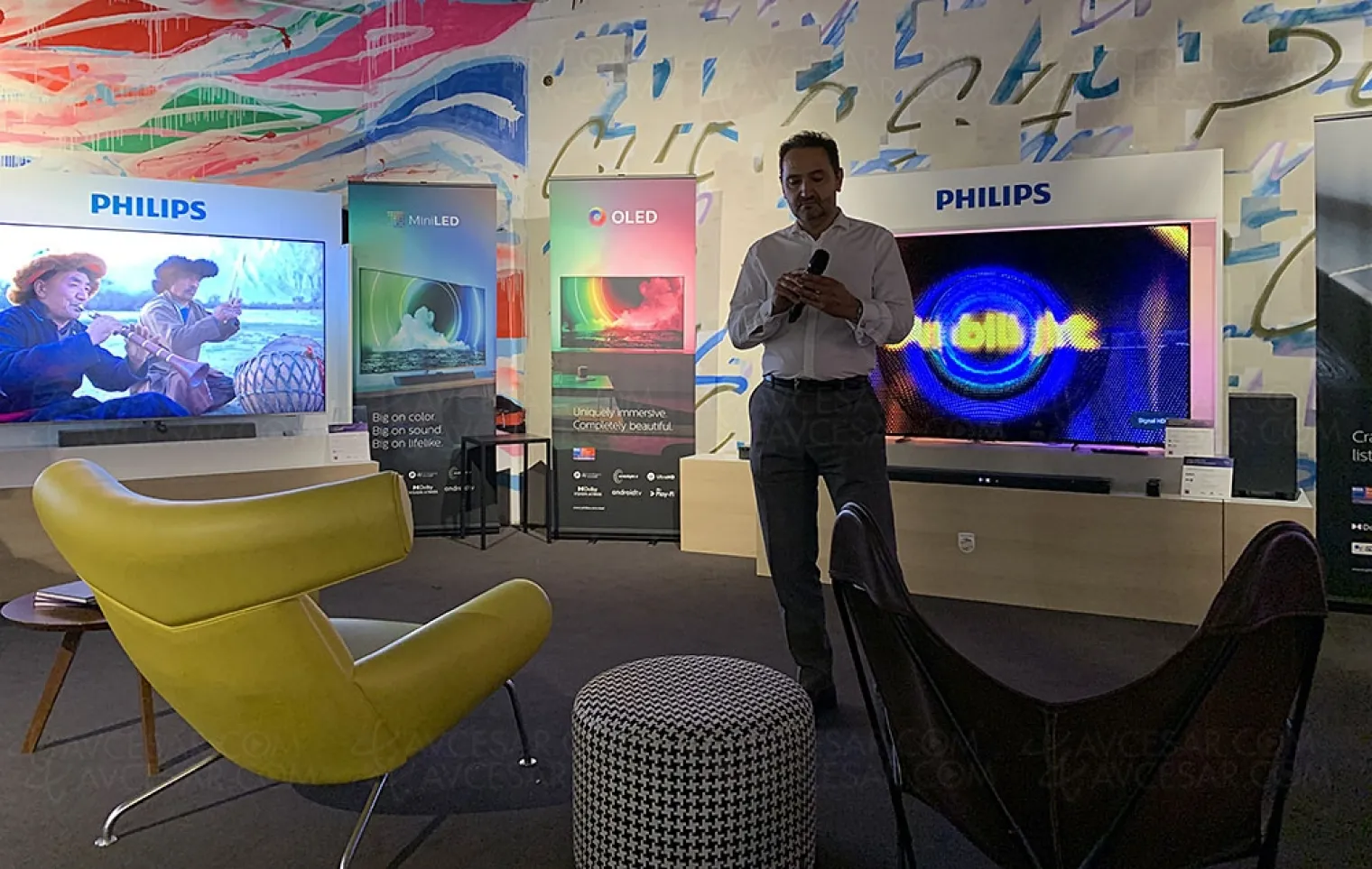 tv-mini-led-ultra-hd-4k-philips-pml9636-mise-a-jour-prix-et-specifications