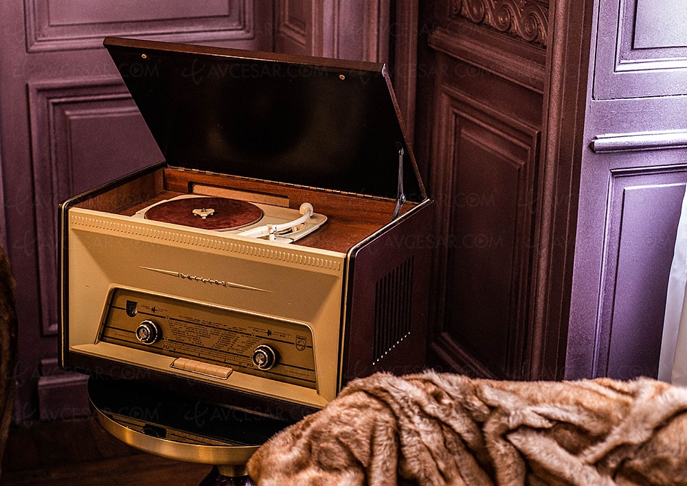Les Doyens restaurent vos postes radio&nbsp;vintage