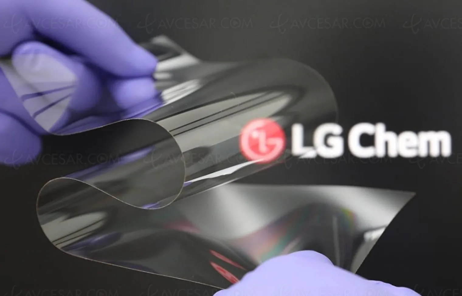 nouveau-materiau-flexible-lg-pour-ecrans-mobiles-mieux-que-samsung