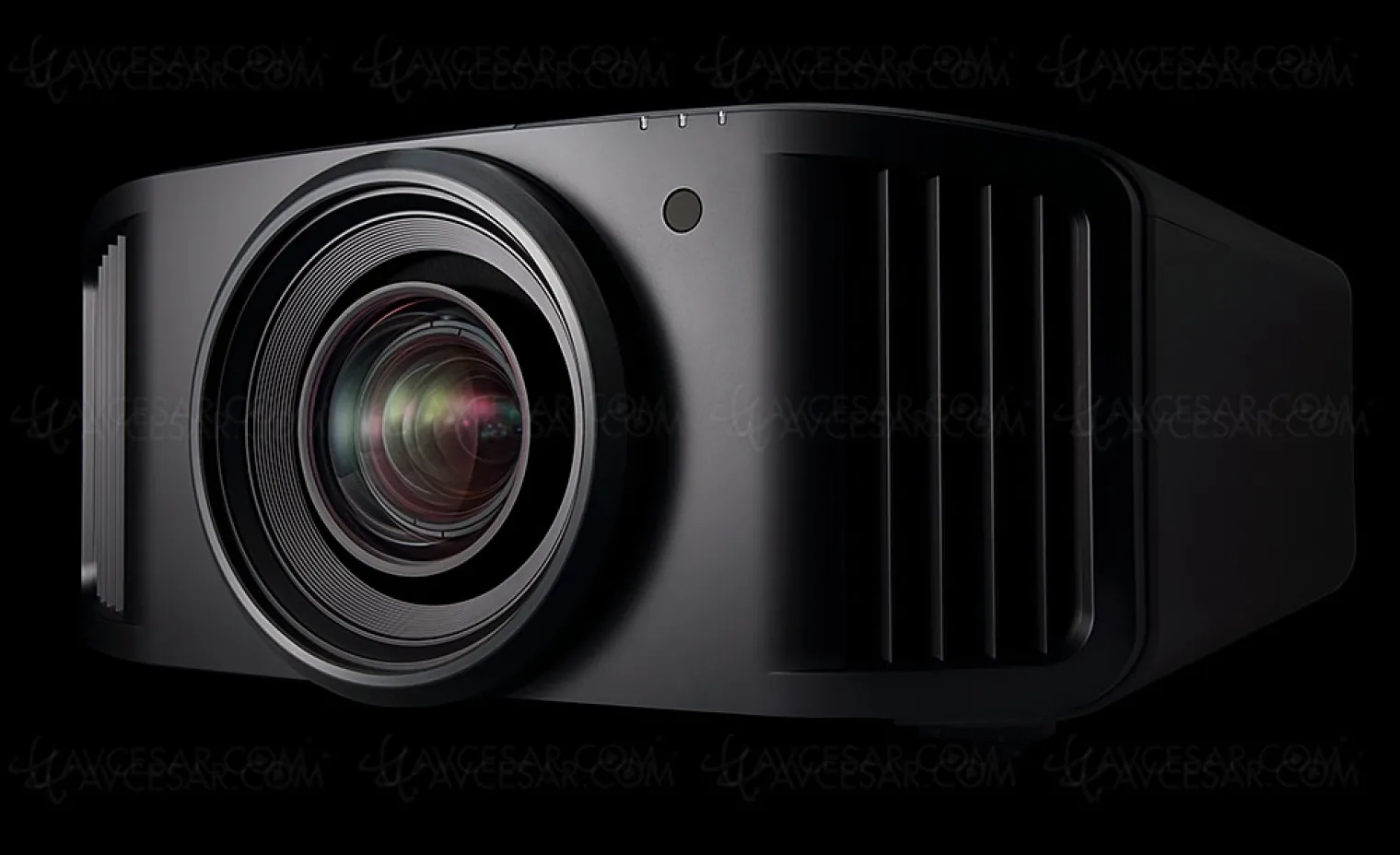 jvc-dla-nz9-videoprojecteur-d-ila-laser-e-shiftx-8k-3-000-lumens-et-hdmi-2-1-48-gbps