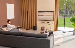 Harman Kardon Radiance&nbsp;2400, pack&nbsp;2.1 Hi‑Fi design, sans‑fil (Wisa) et&nbsp;multiroom