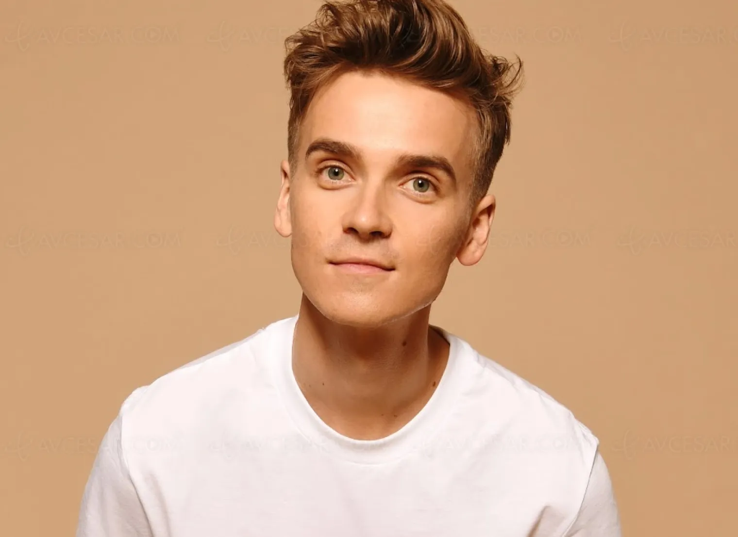 Joe Sugg Gif
