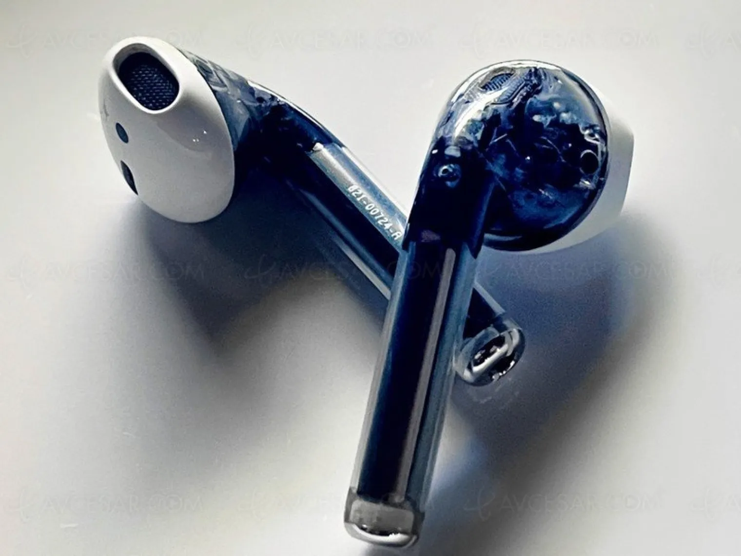 AirPods transparents, un prototype dans la nature