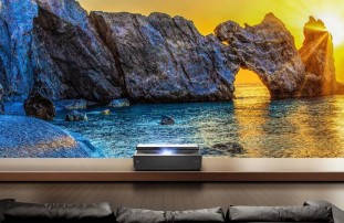 CES 22 > Hisense Laser TV UHD&nbsp;8K LX8K et nouveau processeur Hisense Hi‑View&nbsp;Engine&nbsp;8K/120