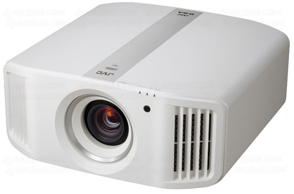 JVC DLA‑NP5, nouveau vidéoprojecteur matrice D‑ILA 4K&nbsp;native, HDR10+, 4K/120 et&nbsp;HDMI&nbsp;2.1 48&nbsp;Gbps