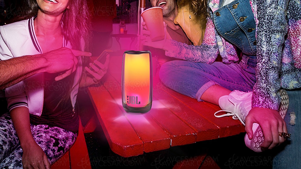 CES 22 > JBL Pulse 5, enceinte nomade Bluetooth +&nbsp;son et lumière&nbsp;à&nbsp;360°