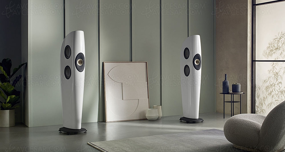 Kef Blade Two Meta, enceinte Hi‑Fi ultime à la sauce métamatériaux, bis