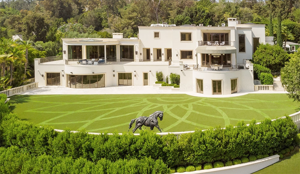 Maison à vendre avec Home Cinéma ultra‑luxe pour 100&nbsp;000&nbsp;000&nbsp;$