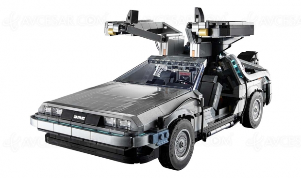 La DeLorean des films Retour vers le futur en Lego, version officielle