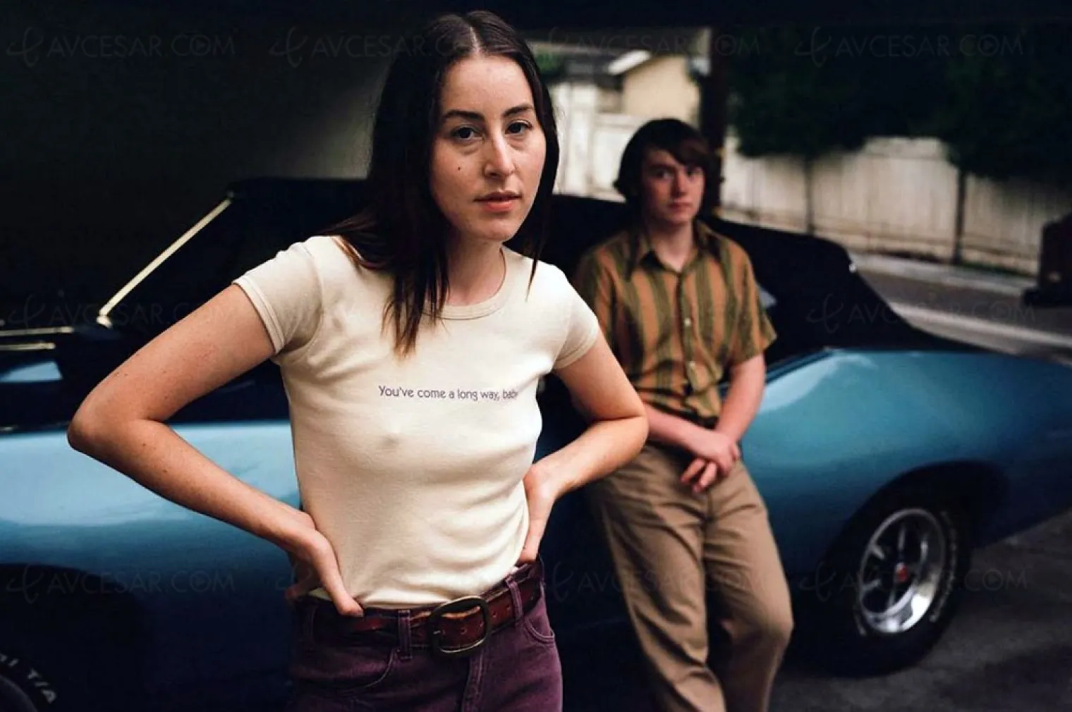 Entre deux clips, Paul Thomas Anderson tourne la romance vintage Licorice Pizza
