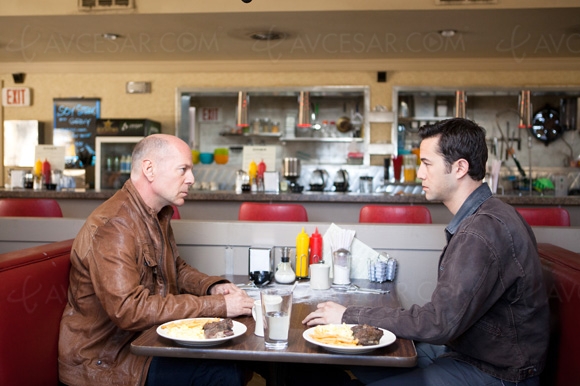 Looper fête ses 10&nbsp;ans et revient dans la boucle en&nbsp;4K&nbsp;Ultra&nbsp;HD