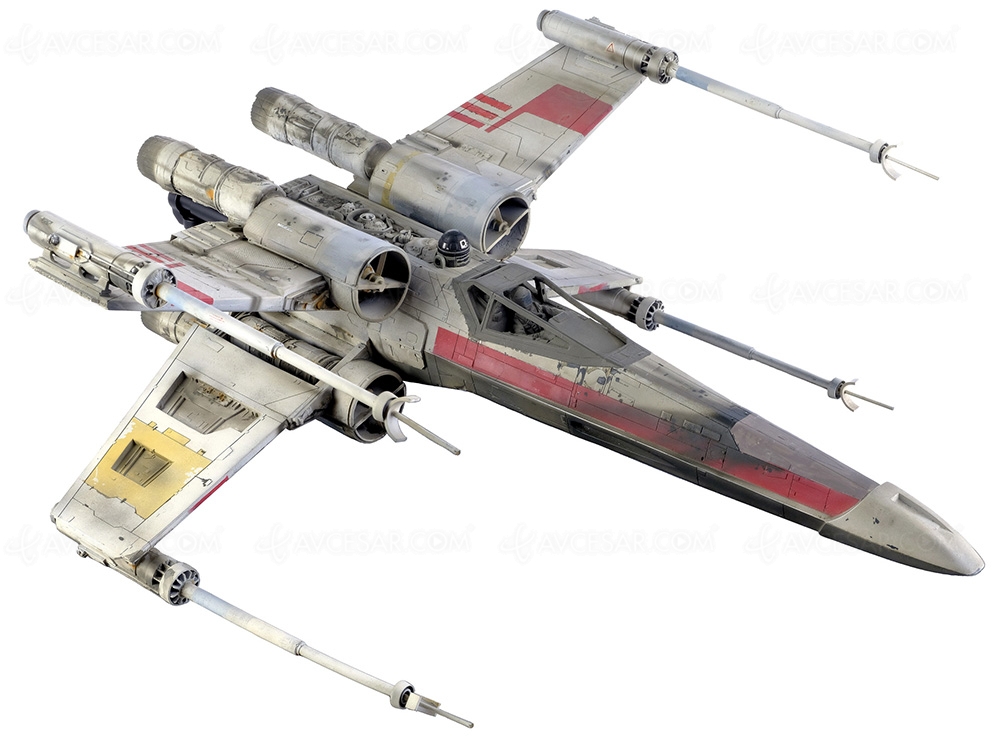 2,3&nbsp;millions pour un X‑Wing miniature du film Star Wars&nbsp;original