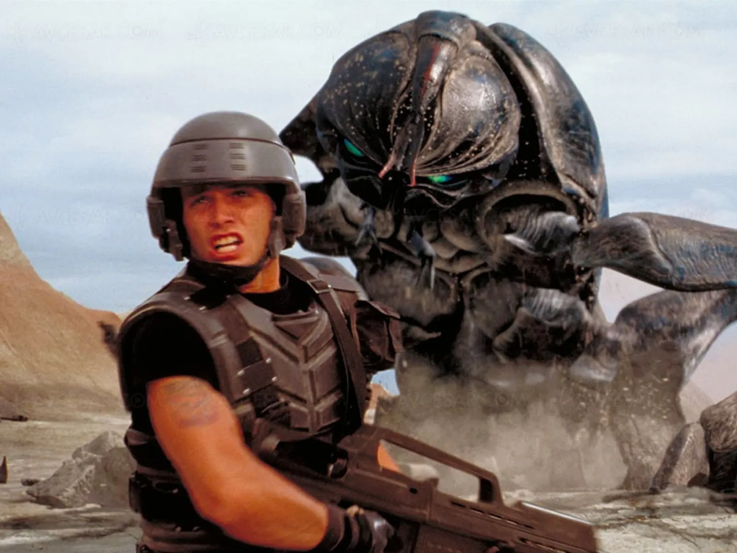 starship-troopers-le-film-culte-et-insolent-de-verhoeven-en-4k-ultra-hd-le-1er-novembre