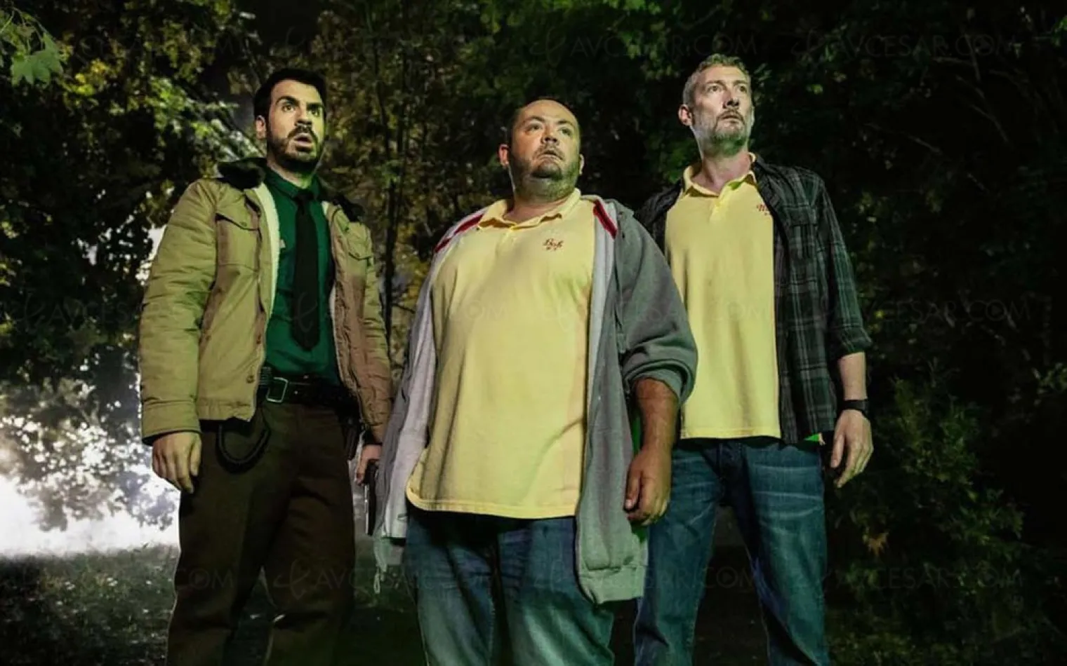 Visitors saison 1, Simon Astier poursuit son voyage en absurdie