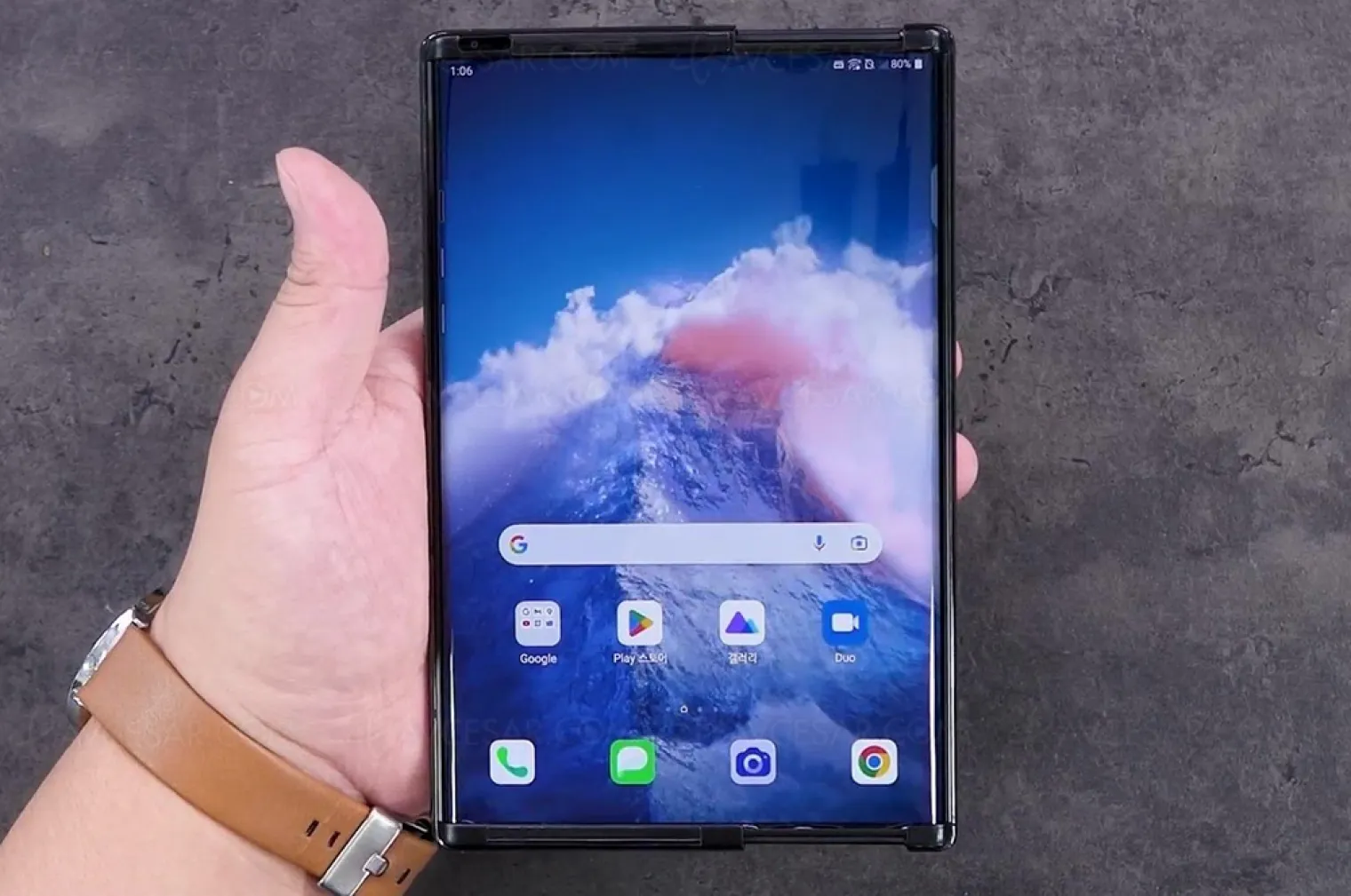 lg-rollable-le-smartphone-extensible-qu-on-n-aura-jamais-video
