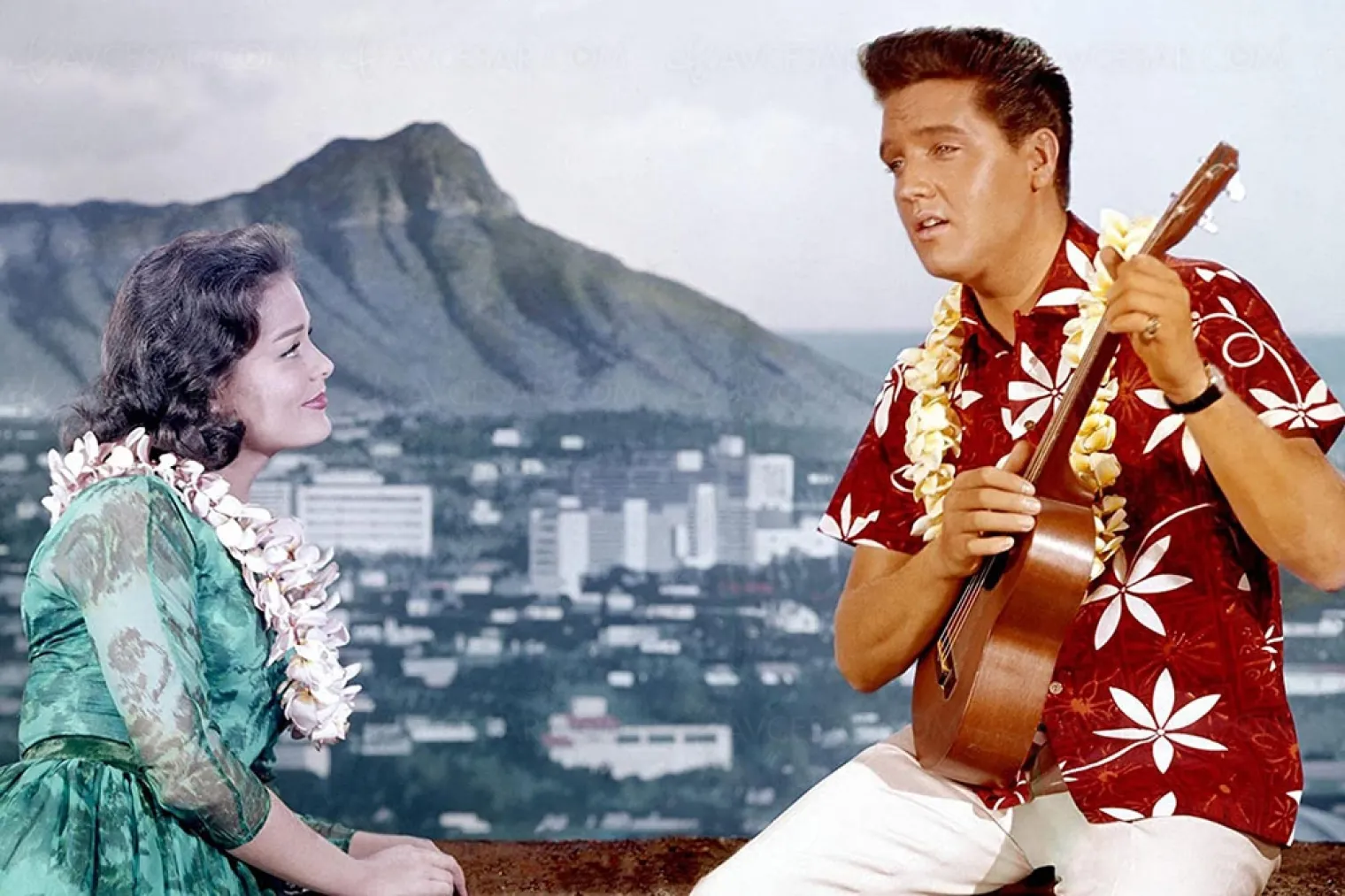 sous-le-ciel-bleu-de-hawai-de-la-4k-ultra-hd-pour-le-king