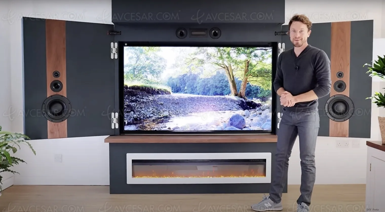 il-construit-un-home-cinema-invisible