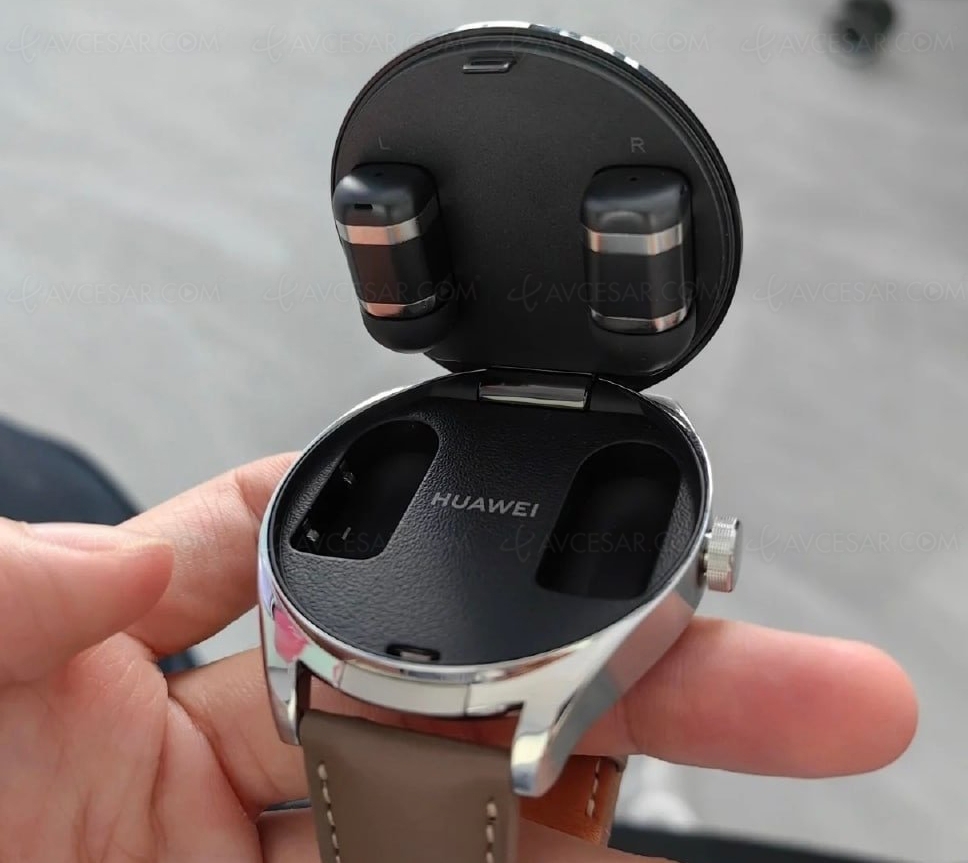 Smartwatch Huawei Watch Buds avec des couteurs dedans