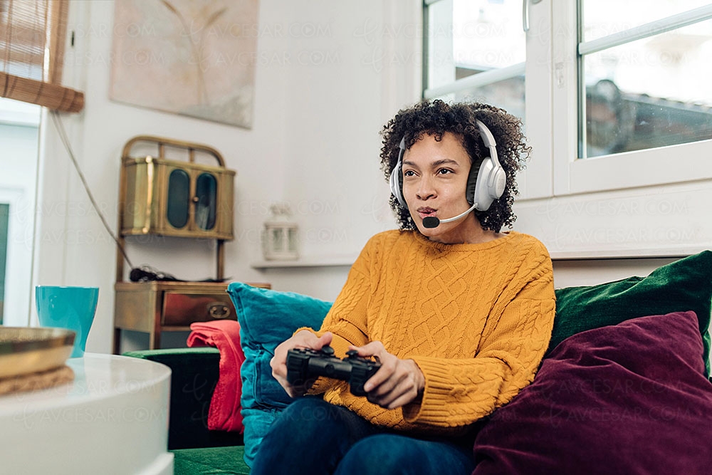 CES 23 > JBL Quantum 910P/910X&nbsp;: casques sans‑fil PlayStation, Xbox, Nintendo Switch, PC/Mac avec&nbsp;Head&nbsp;Tracking