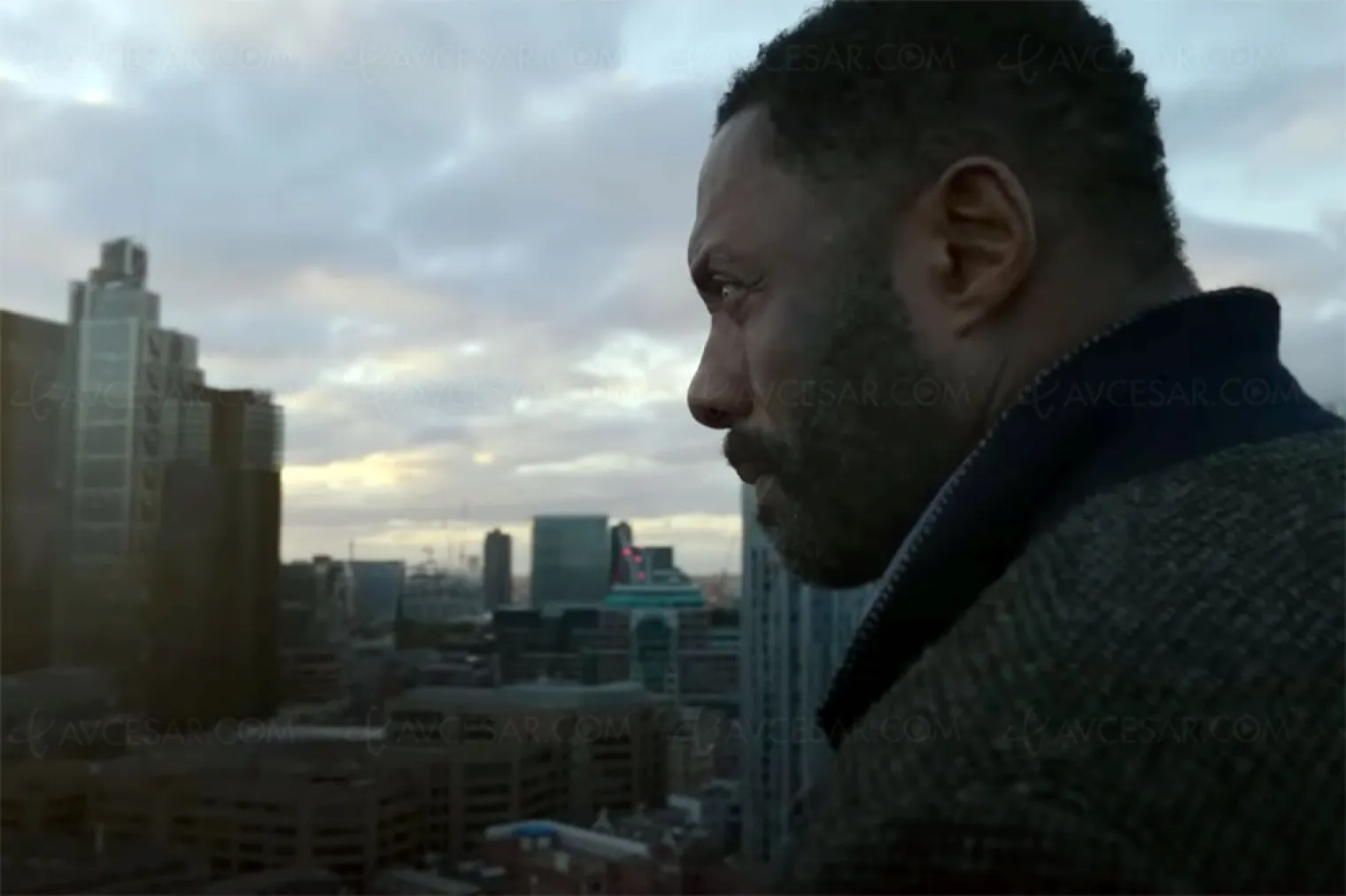 premiere-bande-annonce-luther-soleil-dechu-avec-idris-elba