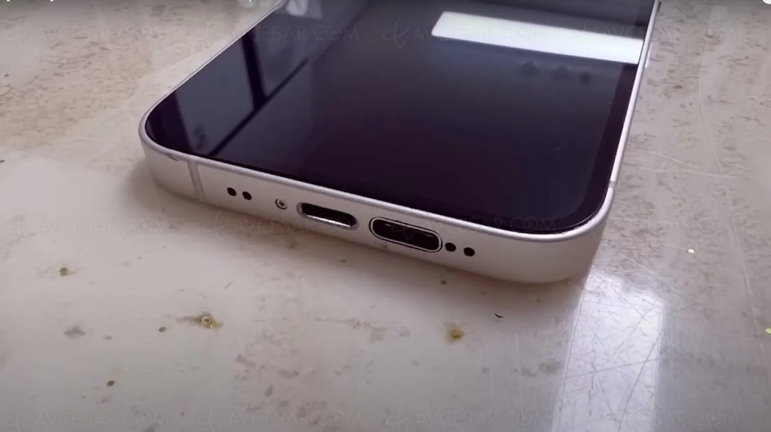deux-ports-lightning-et-usb-c-sur-iphone-video