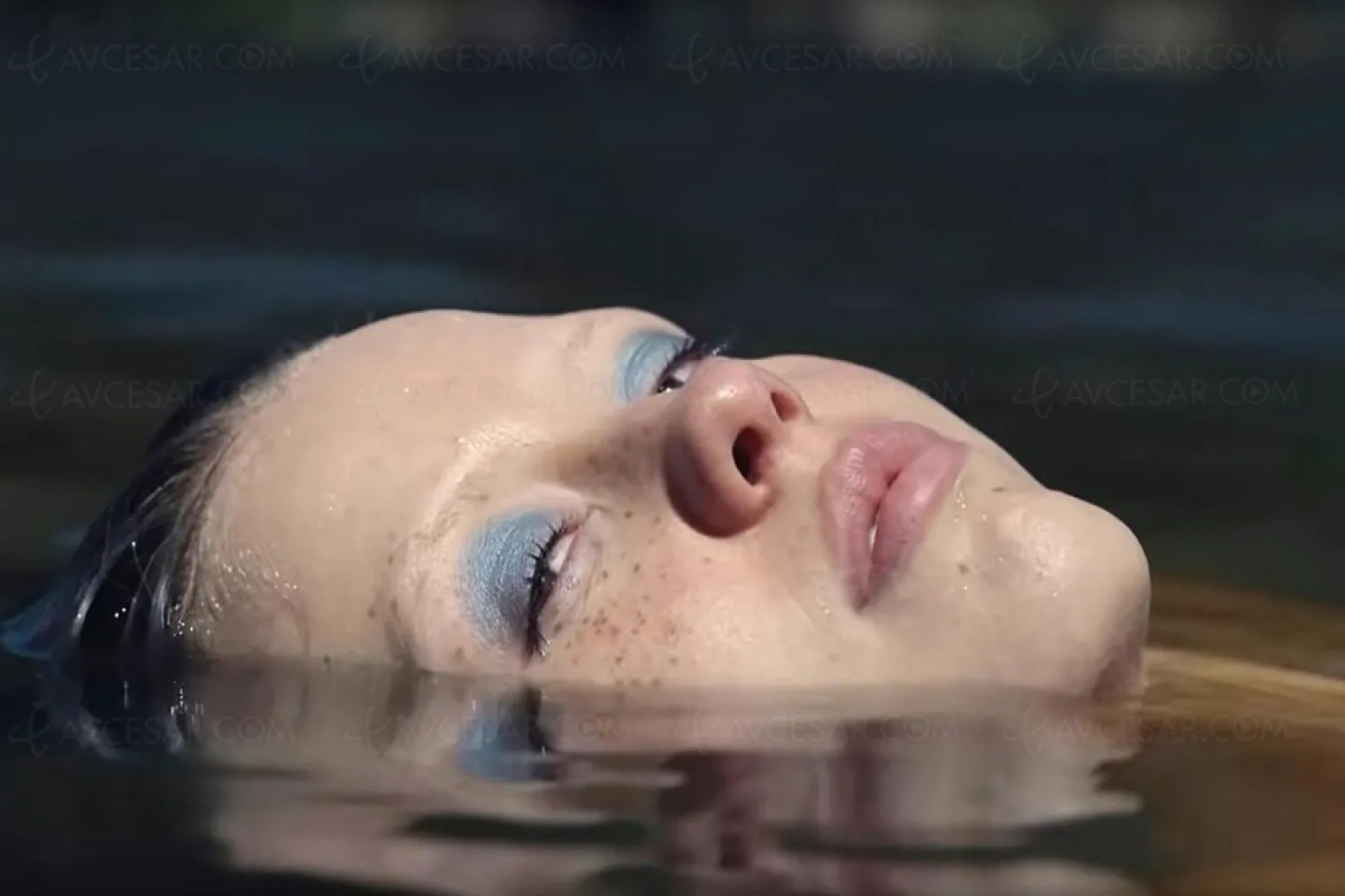 mia-goth-est-madame-x-dans-le-slasher-de-ty-west