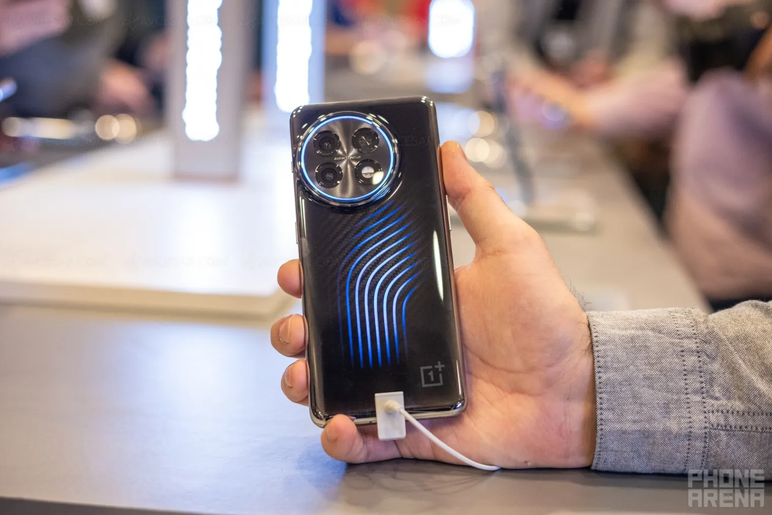 smartphone-oneplus-a-refroidissement-liquide-wooow