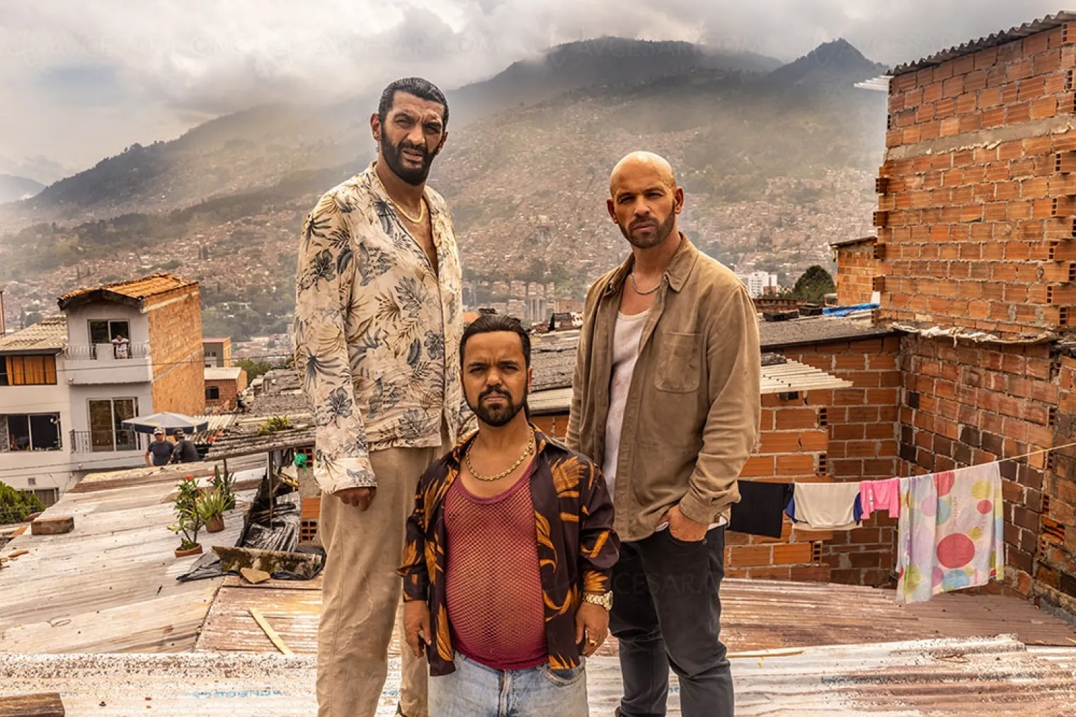 mike-tyson-dans-la-comedie-medellin-de-franck-gastambide-bande-annonce