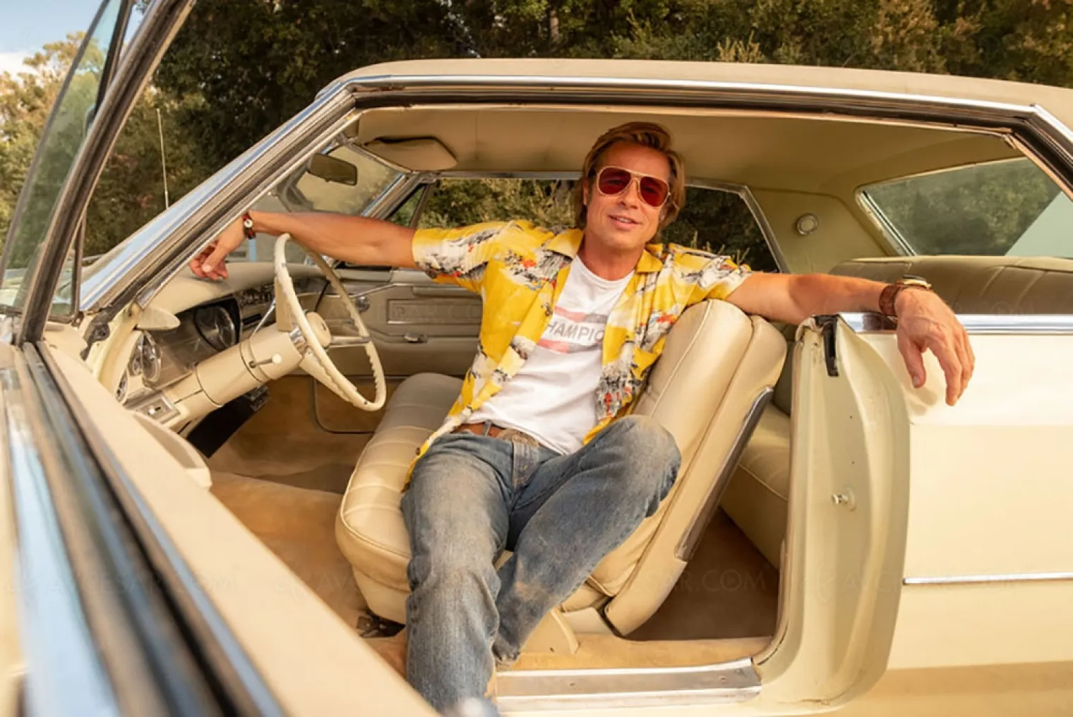 brad-pitt-va-lui-meme-piloter-une-f1-pour-un-film-coproduit-par-lewis-hamilton