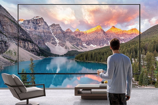 Samsung Q80C: telewizor QLED UHD 4K 120 Hz, pełne lokalne przyciemnianie LED, HDMI 2.1, od 50 do 98 cali Samsung Q80C: telewizor QLED UHD 4K 120 Hz, pełne lokalne przyciemnianie LED, HDMI 2.1, od 50 do 98 cali