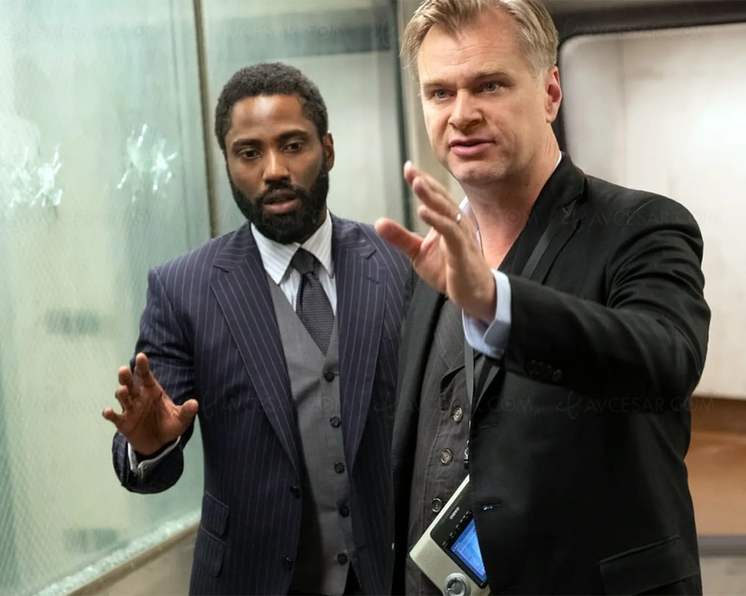 warner-veut-que-christopher-nolan-revienne-et-sort-le-chequier
