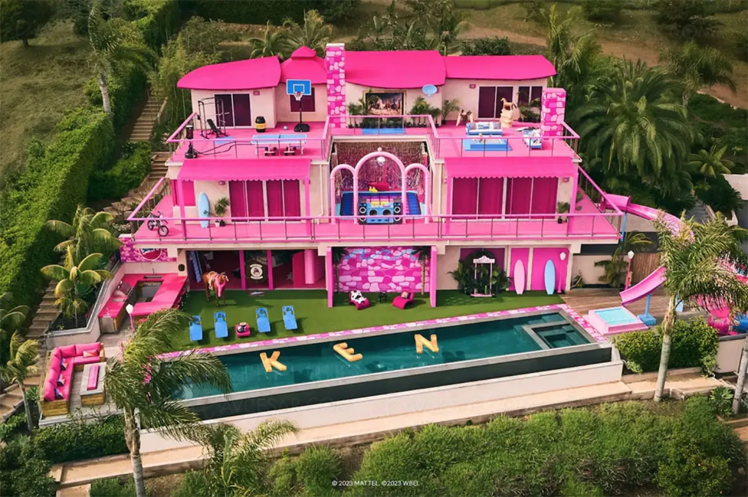 maison-de-barbie-a-louer-la-guerre-du-rose