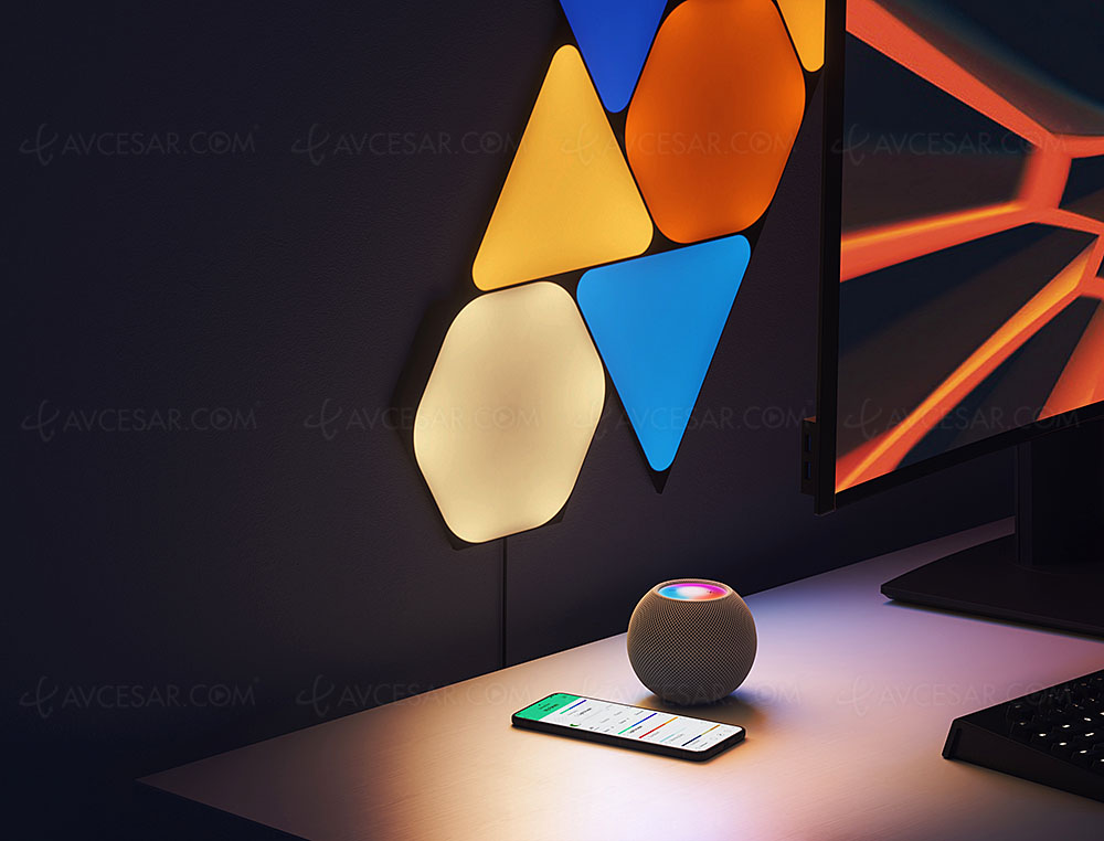 shapes_black_hexagons_9x_desk_closeup_4000x2250px_%282%29.jpg