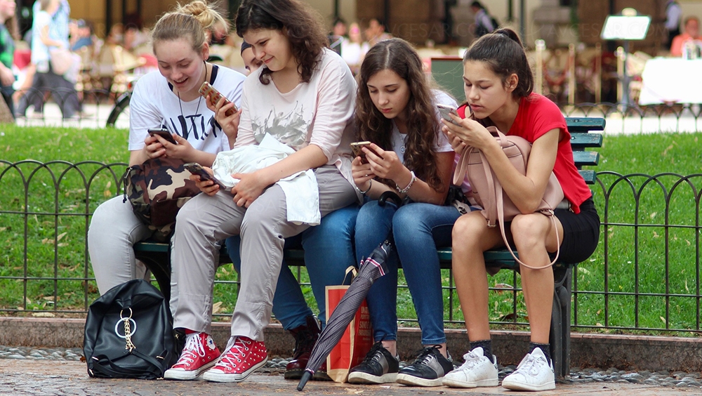 Les ados américains toujours fans d’iPhone