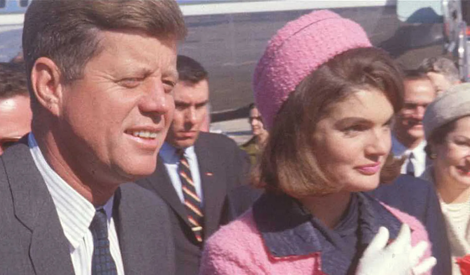 the-crown-version-jfk-pour-netflix