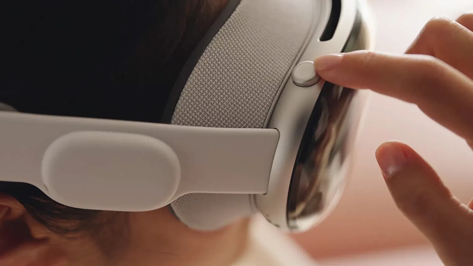 apple-vision-pro-1-million-en-2024