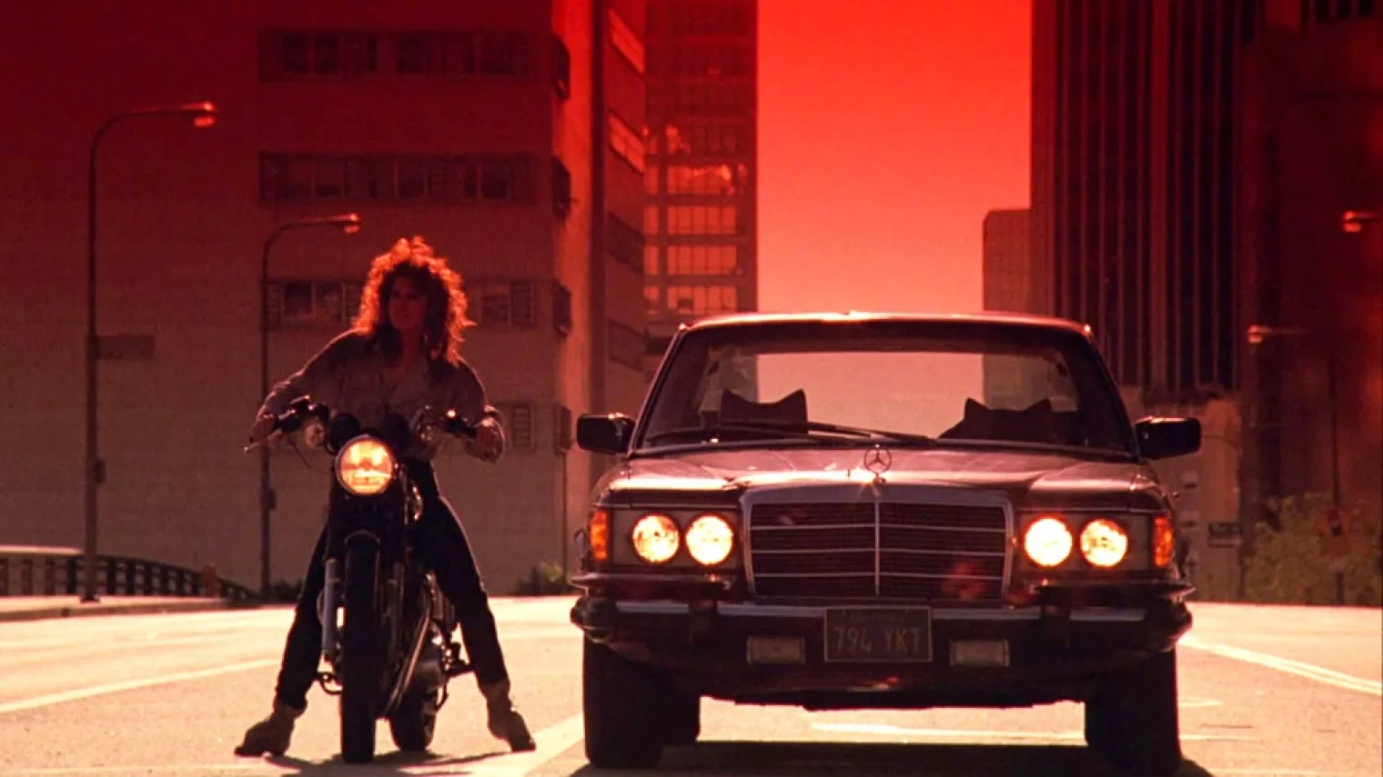 la-nuit-de-la-comete-enfin-en-blu-ray-un-film-post-apo-vintage-rejouissant